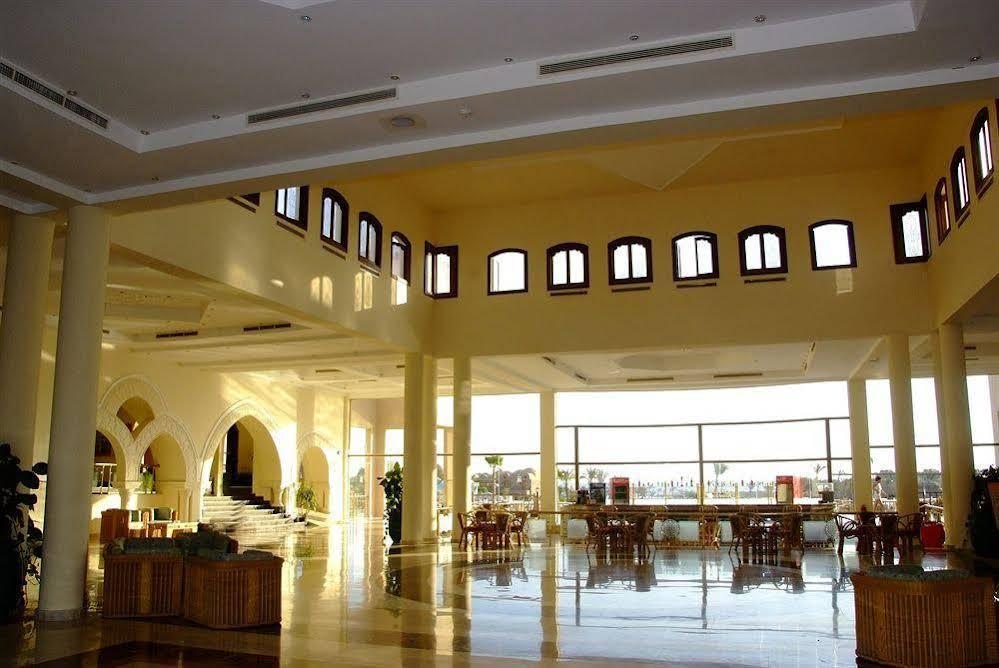 Pensee Royal Garden Beach Resort El Qoseir Exterior foto